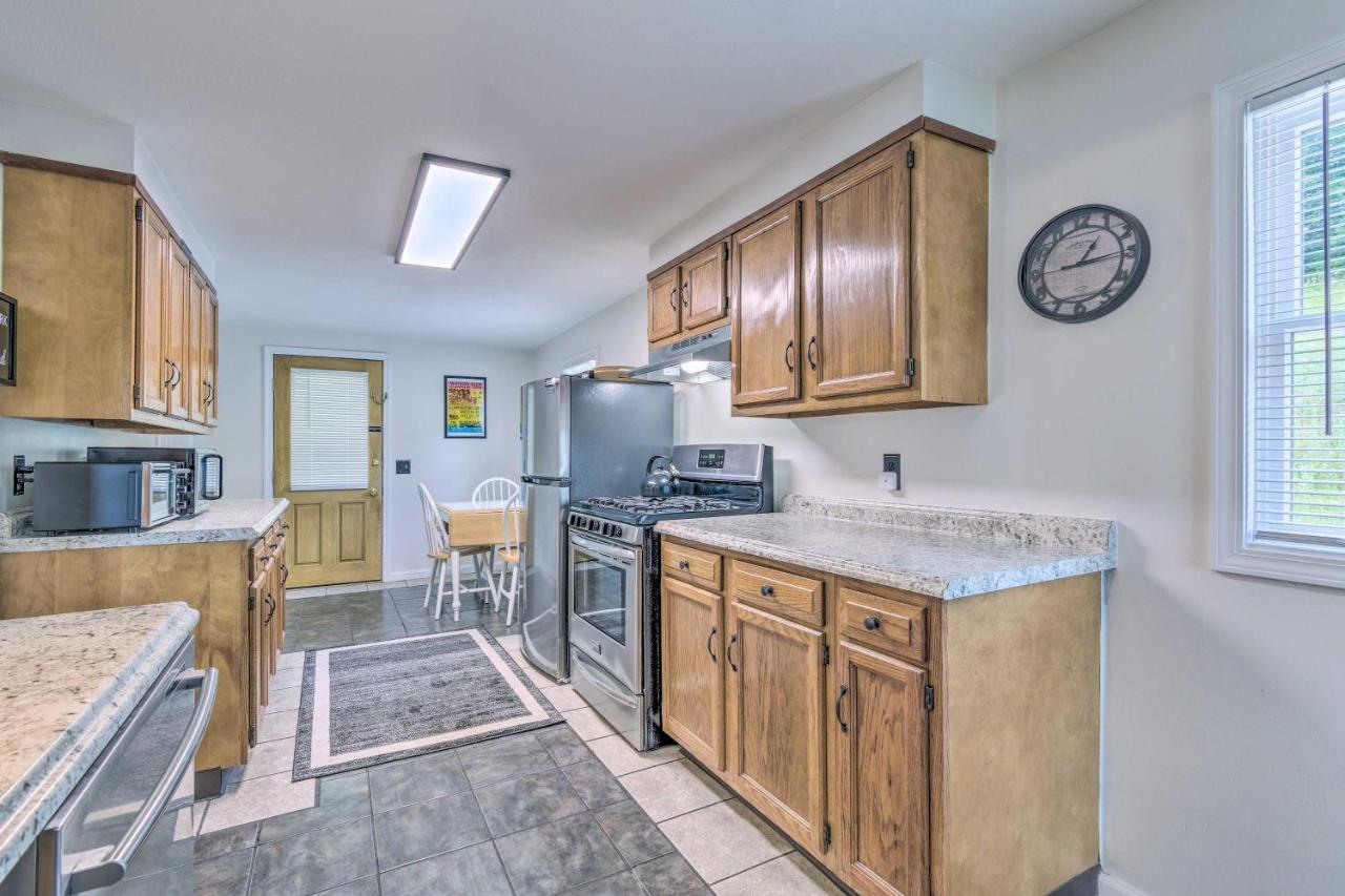 Watkins Glen Lakeview Cottage With Waterfall! Ngoại thất bức ảnh